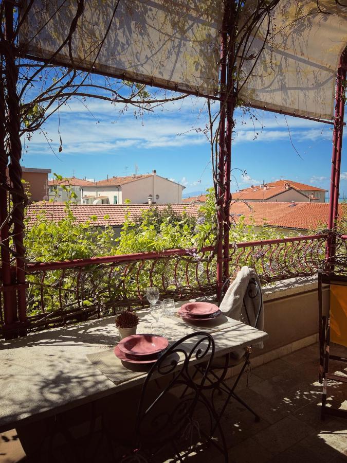 Corso Emanuele Apartments Сан Винченцо Екстериор снимка