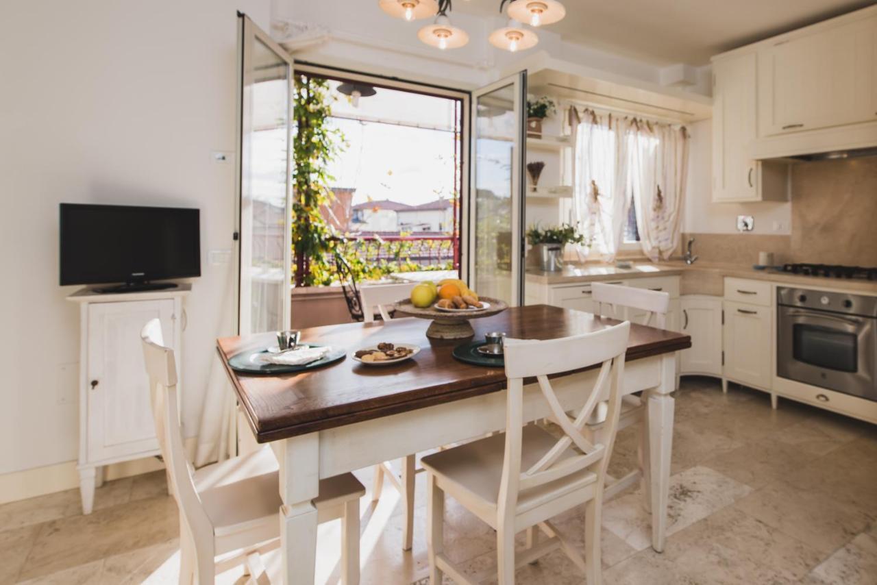 Corso Emanuele Apartments Сан Винченцо Екстериор снимка