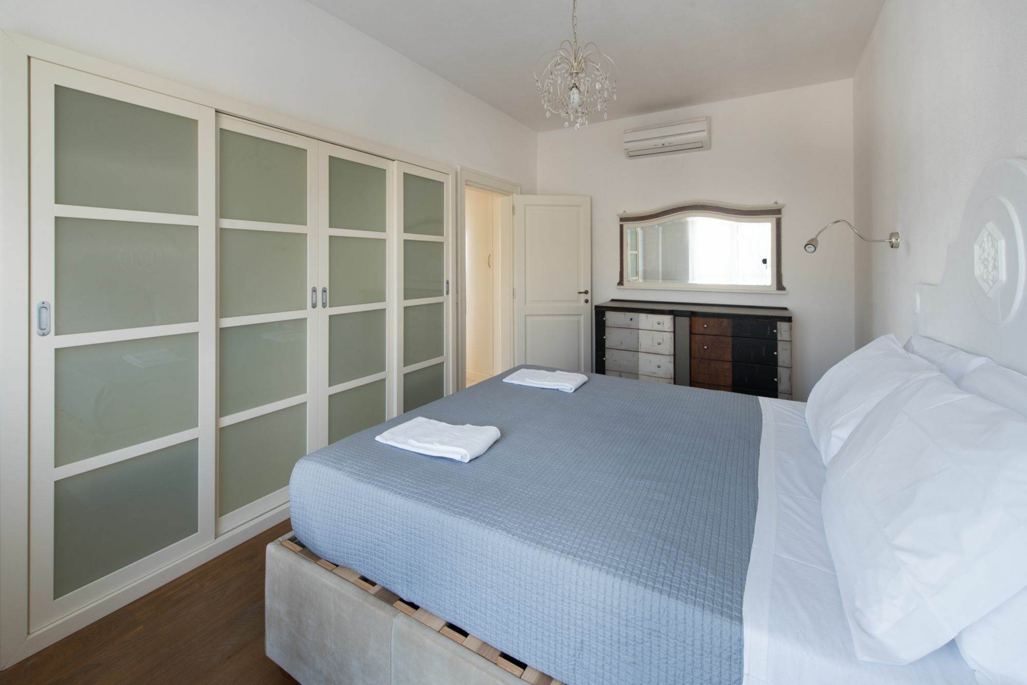 Corso Emanuele Apartments Сан Винченцо Екстериор снимка